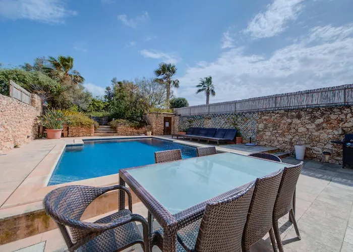 Klementa The Private With Pool In Gozo * Għarb